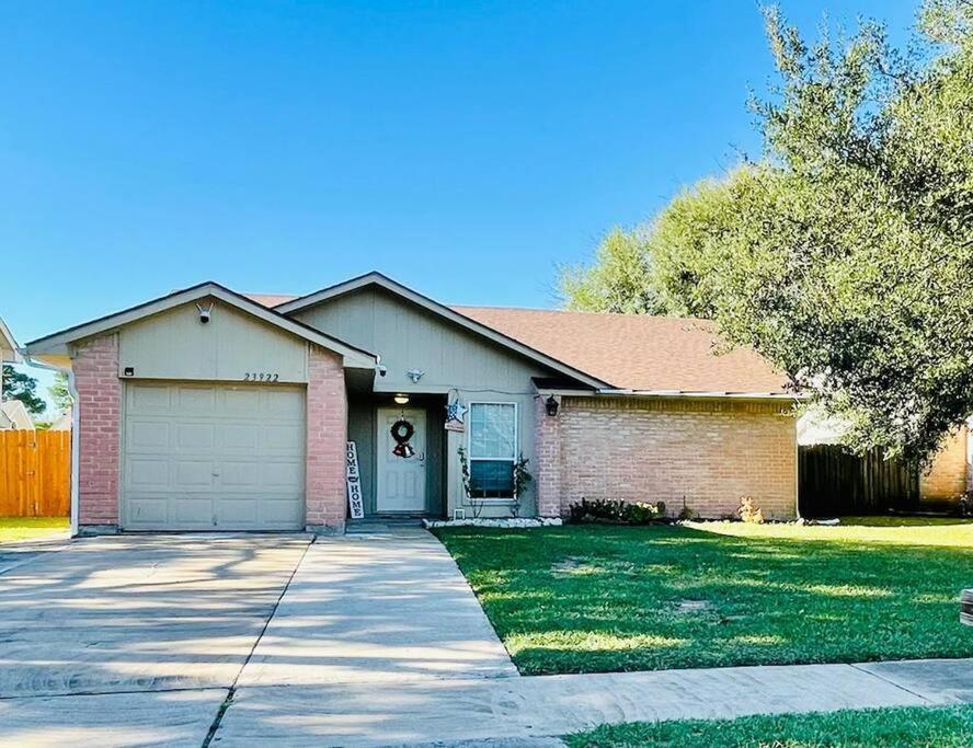 3 Bedroom Entire Home - Centrally Located In Katy, Texas Exterior foto